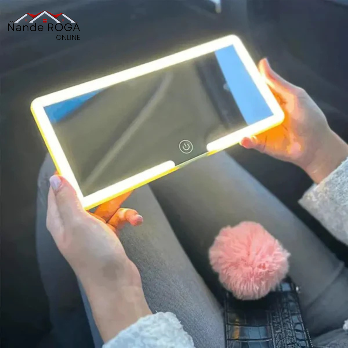 Espejo con Luz LED para Auto – Diseño Compacto y Moderno